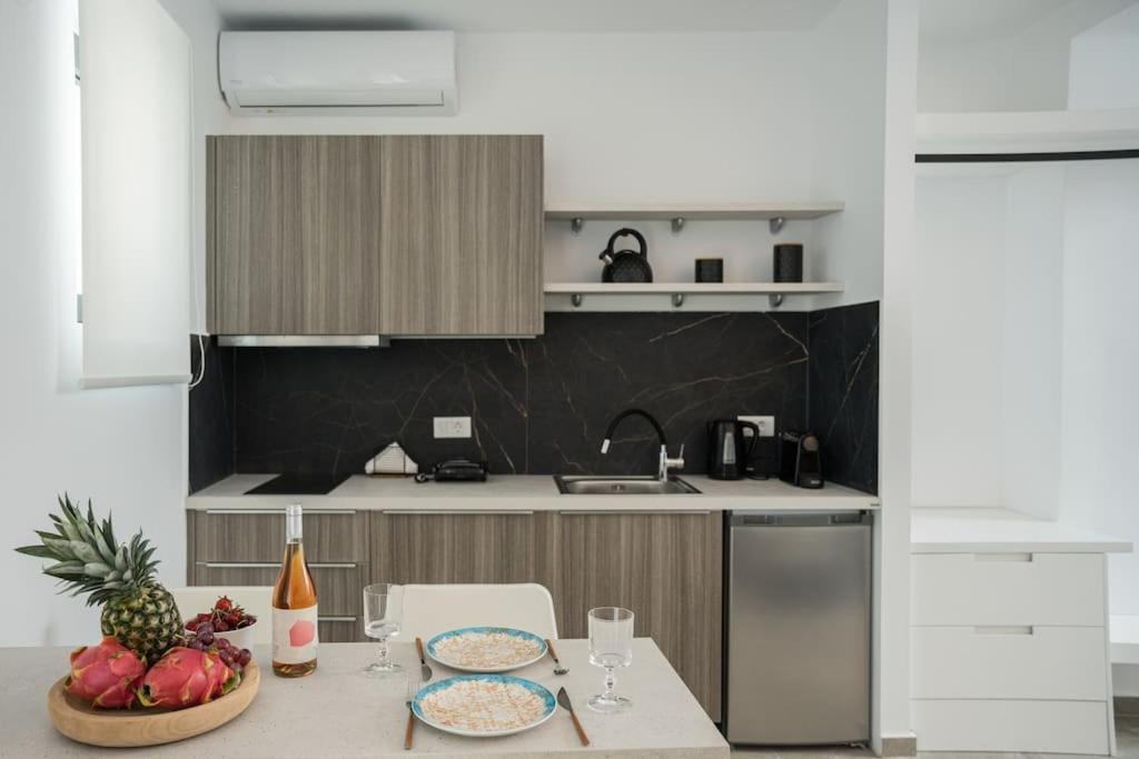 Minoas Suite The Sense Of Luxury Heraklion Exterior foto
